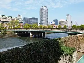 大阪栴檀木橋。江戸時代橋の袂で仁保のかき船が営業許可を得ていた。