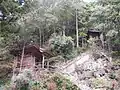仙人堂（下）と弥勒堂