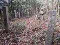 天智天皇ゆかりの五輪塔と観音めぐり石像