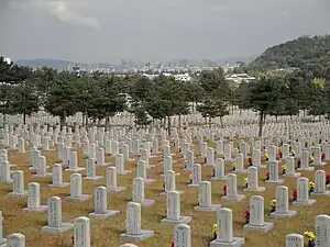顕忠日
