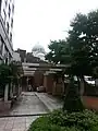 通りから見える聖堂遠景