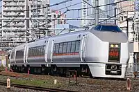 「あかぎ」の運用に就く1000番台（2022年11月12日 与野駅 - 北浦和駅間）