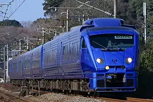 AO-18編成（前から3・4両目が増結された1000番台）