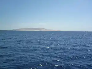 ボートから見たシャドワン島