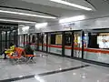 プラットホーム