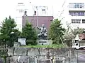 境内にある柴田勝家の銅像