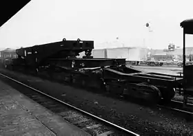 シキ611(高松駅)