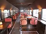 「四国まんなか千年ものがたり」3号車車内（2017年3月23日 琴平駅）