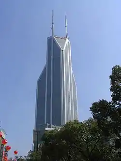 西から見た上海世茂国際広場