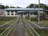 ホームから駅舎方向を見る（2012年10月）