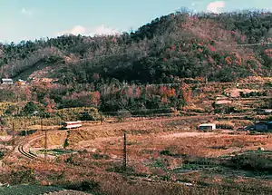 東下津井-下津井間を走るモハ1001