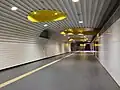 新高島駅連絡通路