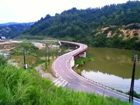 天然ダムによる被災箇所の復旧状況（長岡市山古志東竹沢）