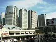 港区~品川区・品川新幹線の乗り入れるターミナル駅を中心とするビジネス街。
