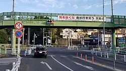 品野町2丁目歩道橋