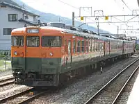 クハ169-19ジャンパ栓受貫通路寄りがKE70形用