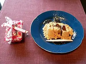 黒蜜タレ(「桔梗信玄餅」)