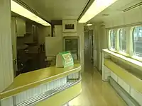 200系ビュフェ237形車内