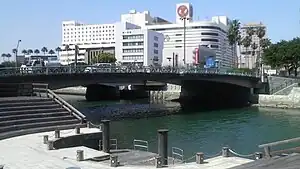 新町川南岸