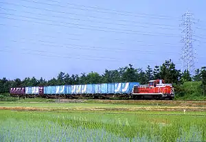 新湊線の貨物列車(2002年5月14日)