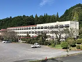 新城市立鳳来中学校