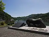 白川ダム湖畔
