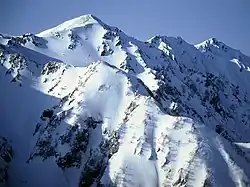 白馬三山(左から鑓ヶ岳・杓子岳・白馬岳)