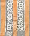 バロン・タガログの刺繍部分（ペチェラ）ピニャ布製、刺繍はカラド柄（Calado、拡大、1850年頃）