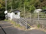 駅出入口