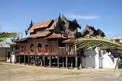 シュエヤンピェー僧院(ビルマ語: ရွှေရန်ပြေဘုန်းကြီးကျောင်း)