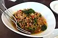 豚挽き肉のスパイシーバジル炒め