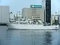真横から