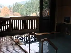 白峰温泉(白山市)