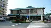 ロータリー改修前の南口（2008年9月）