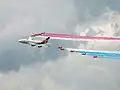ボーイング747とともに飛行するレッド・アローズ（2009年）
