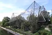 バードケージ (The Snowdon Aviary)