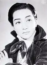 男役姿。『愛国大学生』シモン役(1939年)。