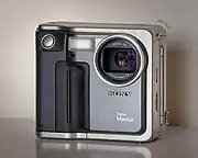 MVC-FD7