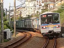 「走れ!みんなの横浜号」として運転中の7754×10(2008年6月6日 鶴ヶ峰駅)