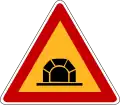 トンネル注意