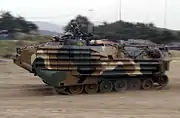 韓国海兵隊のAAV7A1 EAAK
