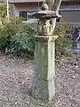 六地蔵。二基あるうちの南側