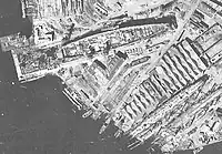 建造の進むソビエツキー・ソユーズ1942年6月1日の撮影