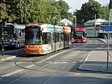 ストックホルム市内を走行するS形電車(2010年撮影)