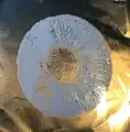 胞子紋は白色