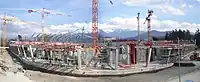 建設中のスタジアム