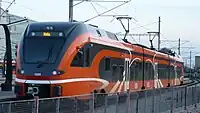 3車体連接車の1300形（1324編成）