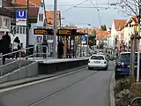 併用軌道上に存在するKorntaler Straße駅