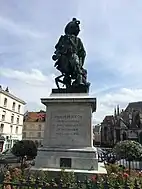 ディエップのフランス海軍軍人、アブラハム・デュケーヌの像