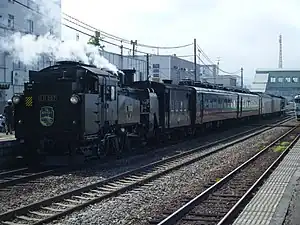 森駅にて発車待ちのSL函館大沼号（2008年8月）